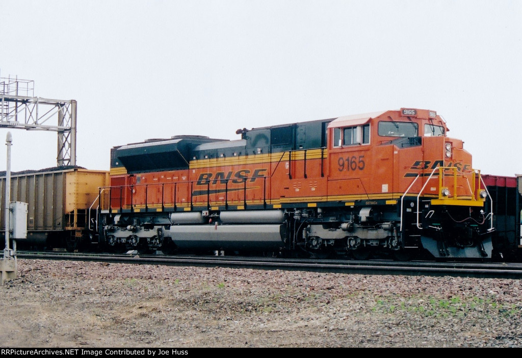 BNSF 9165 North